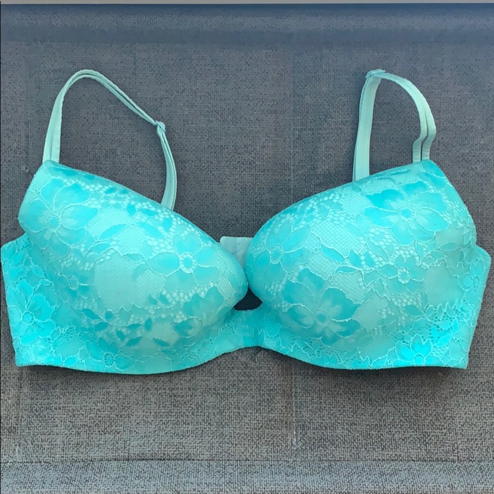 VS Angel’s Secret Embrace bra.